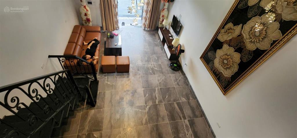 Cho thuê căn hộ 1 phòng ngủ. giá 8.500.000đ, ngõ 445/17 lạc long quân, tây hồ, hà nội