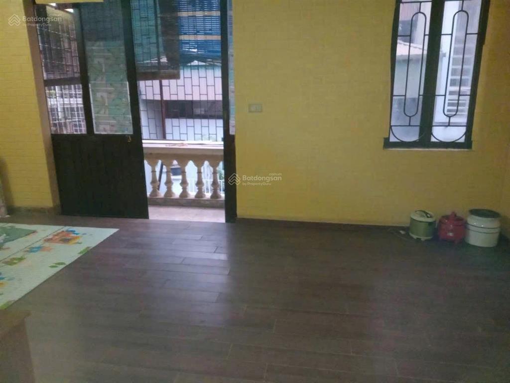 Chính chủ cho thuê nhà 4 tầng 4 phòng ngủ, gần hồ tây, chỉ 13 triệu/tháng