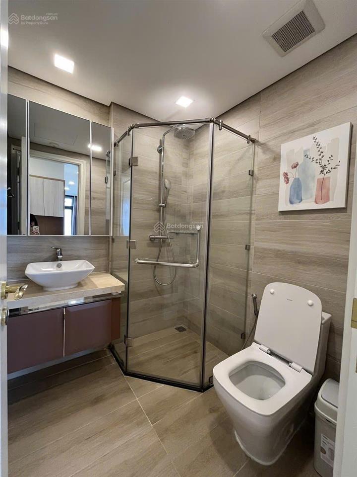 Cho thuê căn hộ tại the gold view, 50m2 1pn, 1wc giá 13tr/th vào ở trong tháng  0931 550 ***