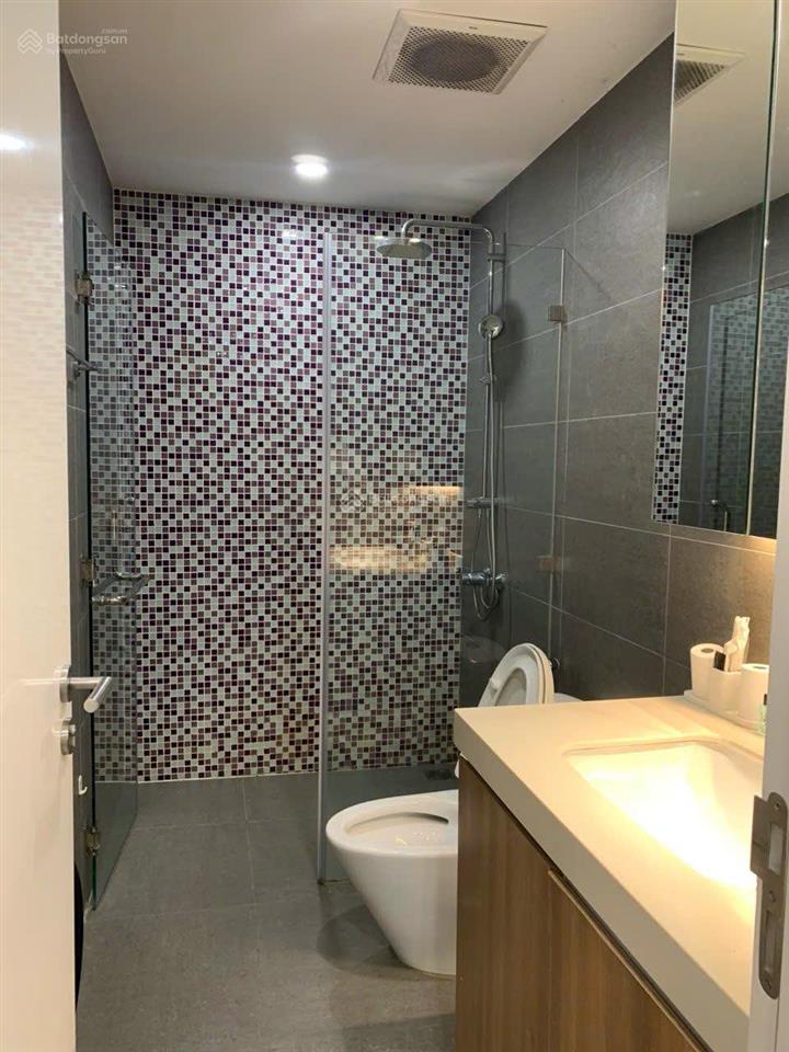 Cho thuê chcc tại republic plaza, 90m2 2pn 2wc giá 17tr/th  0931 550 ***