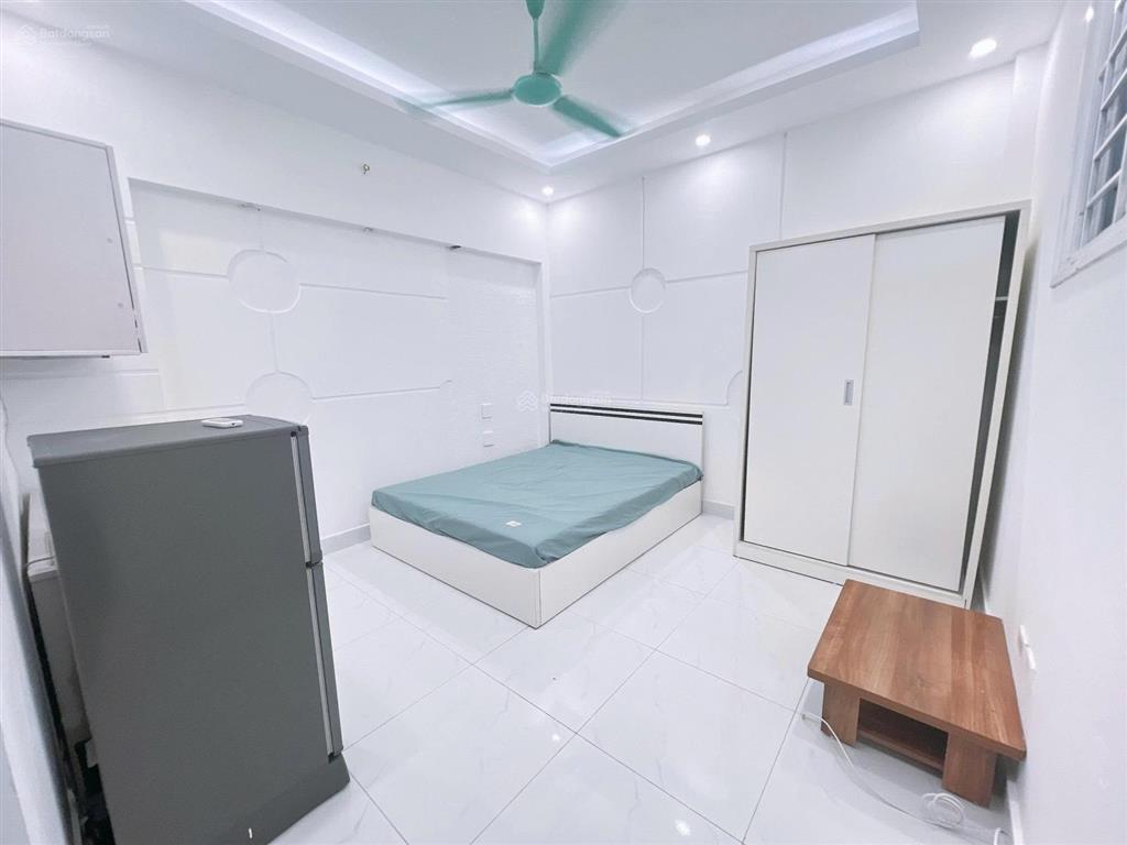 Xách vali vào ở luôn  phòng studio full đồ đường láng