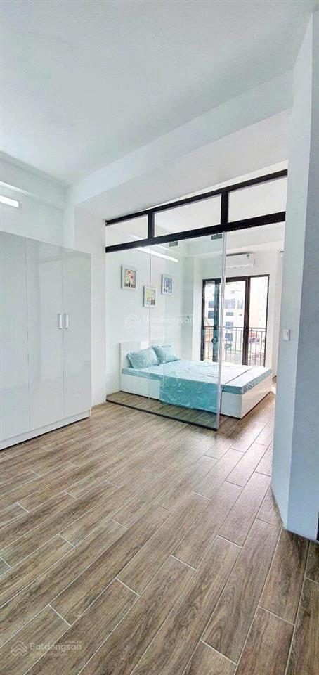 Cho thuê căn hộ 1n1k full nội thất tại 553 lạc long quân ban công thoáng, vào ở ngay