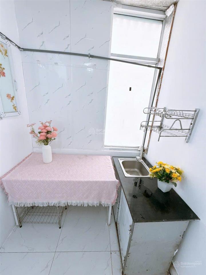 Chính chủ cho thuê căn hộ 2 ngủ 1 khách ngõ 105 doãn kế thiện thang máy, đủ đồ, ở ngay!