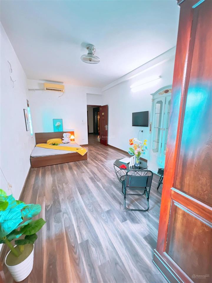Phòng studio full đồ từ az vào ở luôn 1194 đường láng (25m)