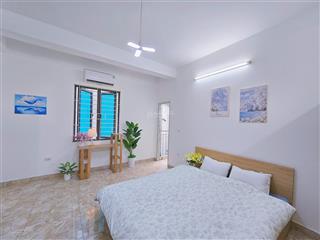 Cho thuê căn hộ studio ban công tại 218 lạc long quân cách hồ tây 300m, giá  4tr/tháng