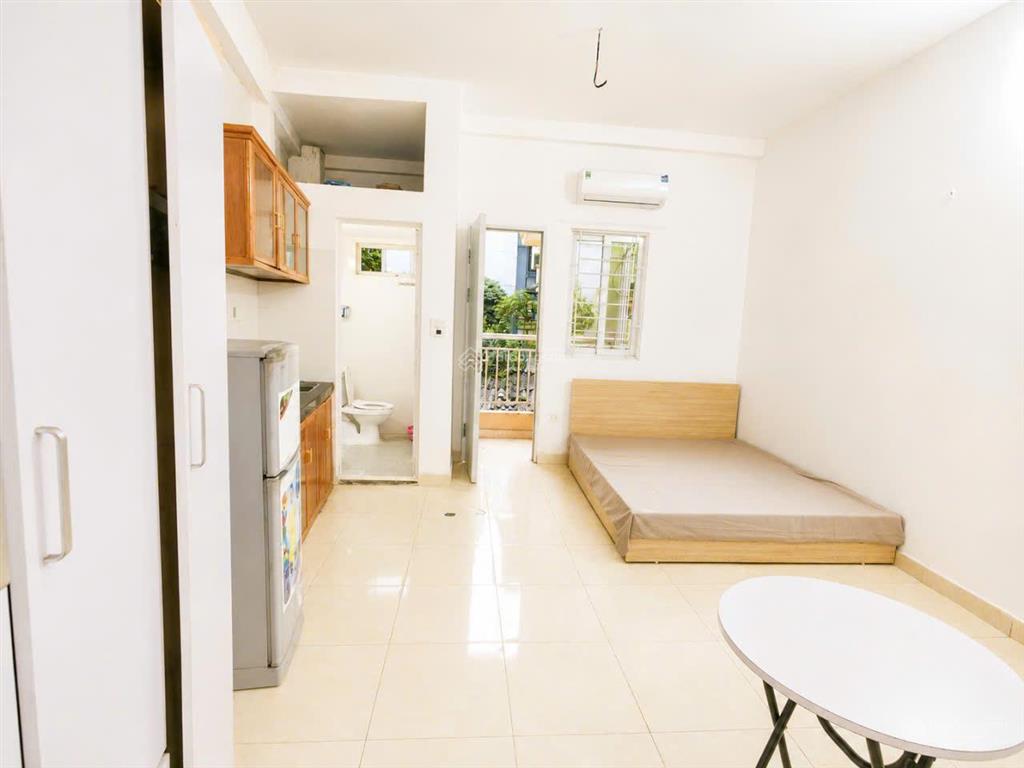 Cho thuê ccmn studio 30m2 ngõ 245 lạc long quân cách hồ tây 300m, vào ở luôn, giá 4.3 tr/th
