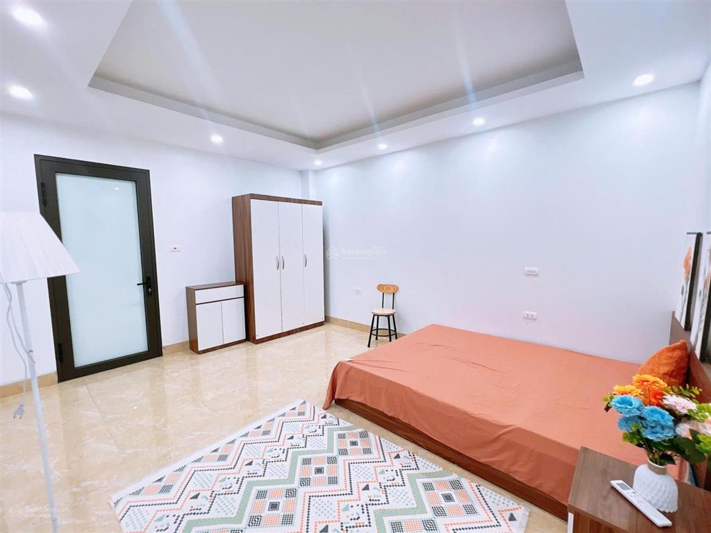 Cho thuê phòng 35m2 ngõ 569 lạc long quân ô tô đỗ cửa, đủ nội thất, giá từ 4.5 tr/tháng