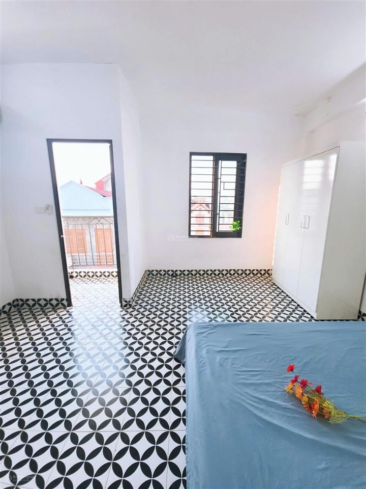 Cho thuê phòng studio 30m2 nhà mới ngõ 180 phú thượng full nội thất, an toàn pccc, giá 4.3 tr