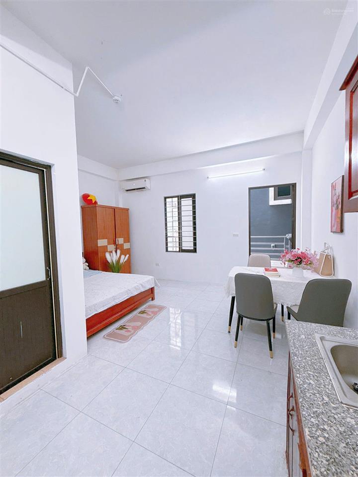 Studio ngay trung tâm mỹ đình giá chỉ 3tr7 cách mặt phố nguyễn hoàng 20m