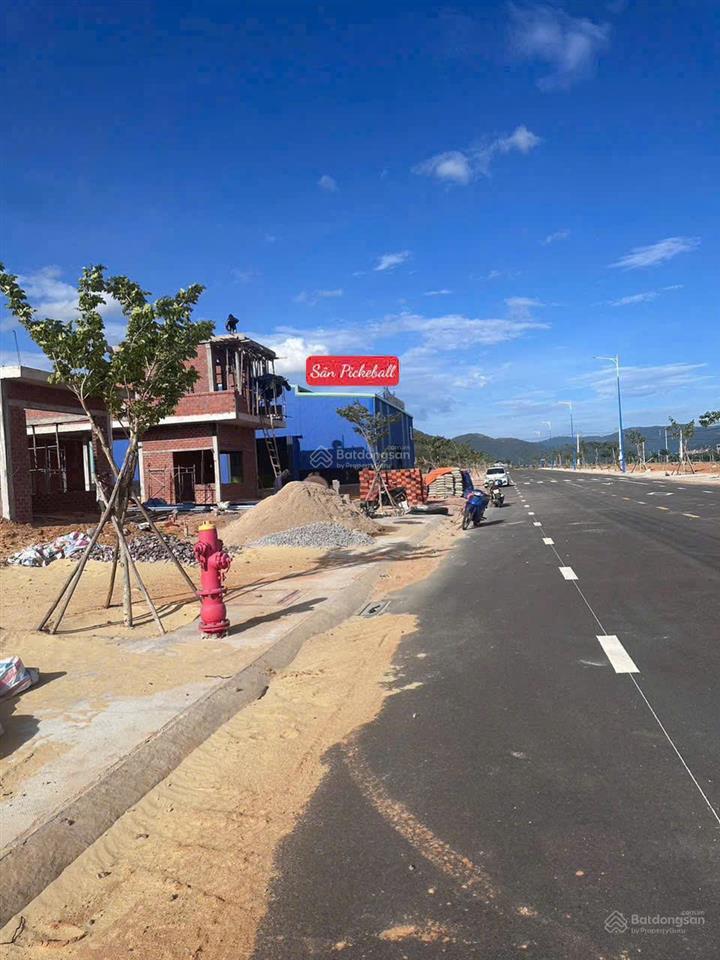 Bán lô đất 7,5x20m (150m2) mặt tiền 16m trung tâm khu đô thị vsip liền kề thành phố biển