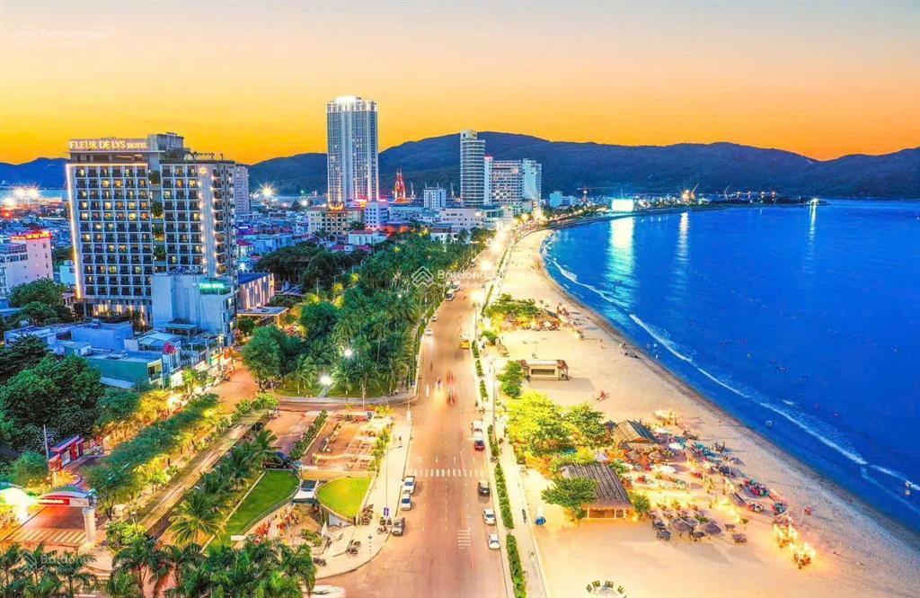 Bán lô đất 7,5x20m (150m2) mặt tiền 16m trung tâm khu đô thị vsip liền kề thành phố biển