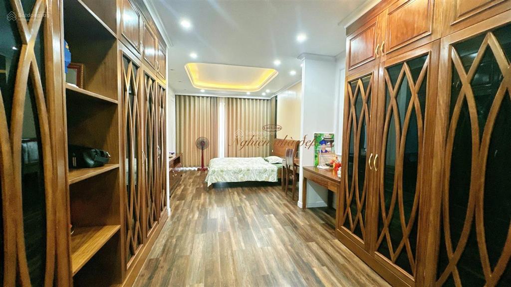 Chính chủ chuyển nhượng tòa nhà mặt phố 6 tầng, trung tâm kiến an sẵn dòng tiền cho thuê ổn định