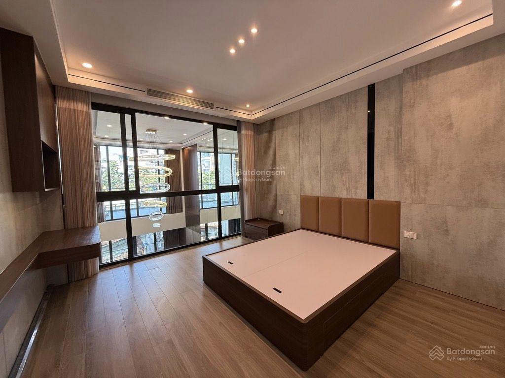 Siêu phẩm lô góc hàm cá mập long biên 7 tầng thang máy gara ô tô 100m2 25.2 tỏi