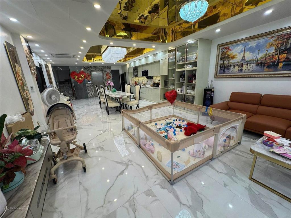Phố trạm long biên 96m2 8 tầng thang máy gara ô tô kinh doanh 28.9 tỏi