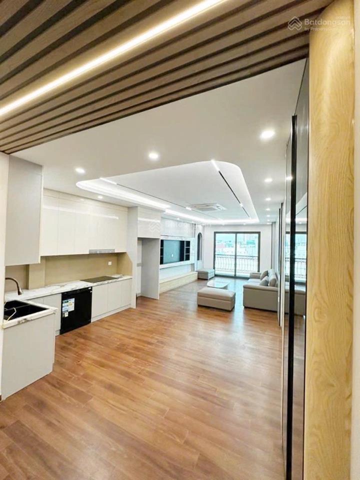 Nhà phố đàm quang trung long biên 57m2 7 tầng thang máy gara oto nở hậu 14.9 tỏi