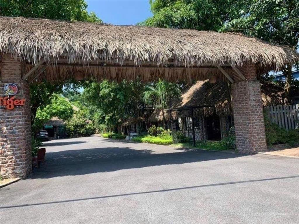 Nhà kinh doanh nhà hàng, sân vườn ao cá, mặt đường ql2 nội bài 8930m2, mặt tiền 200m 160 tỷ