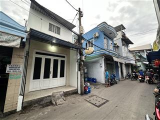 Cho thuê nhà nguyên căn 2 mặt tiền đoàn văn bơ q4, 4pn + 4wc