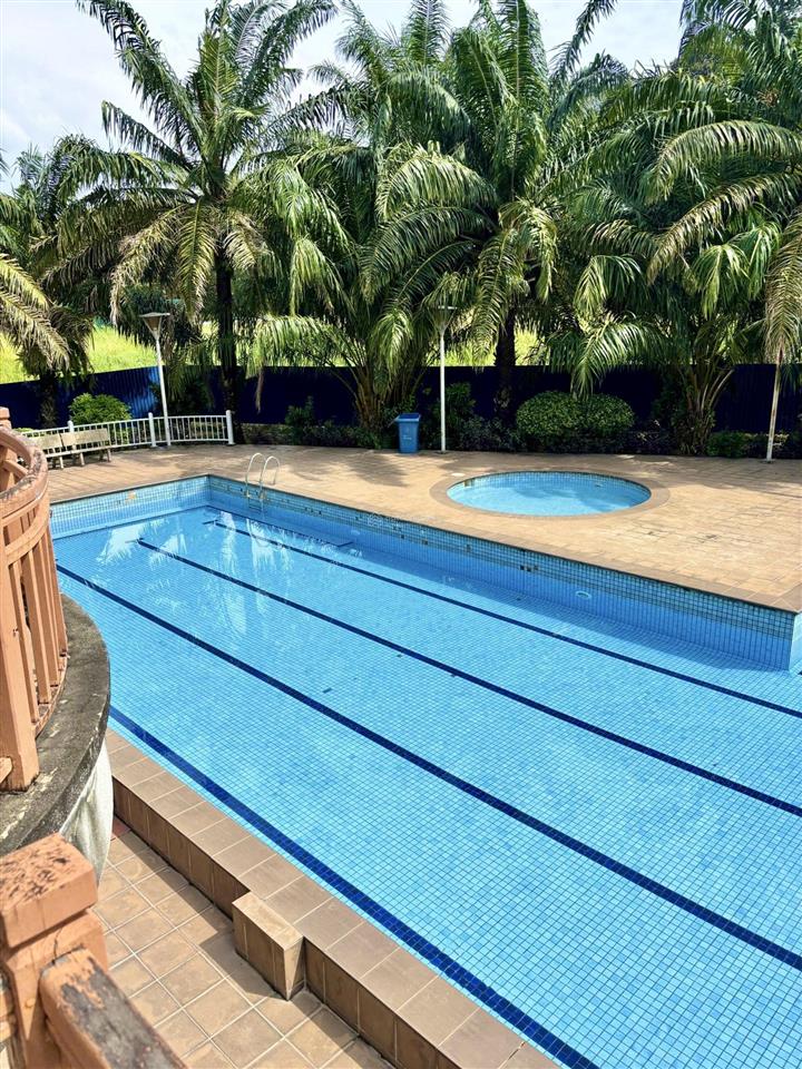 Cho thuê biệt thự sân vườn 384m2 khu compound thảo nguyên sài gòn, chỉ 10 triệu/tháng