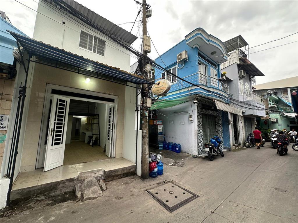 Bán nhà mặt tiền đường đoàn văn bơ, phường xóm chiếu quận 4, 1 trệt 1 lầu 4pn 3wc, sổ hồng riêng!