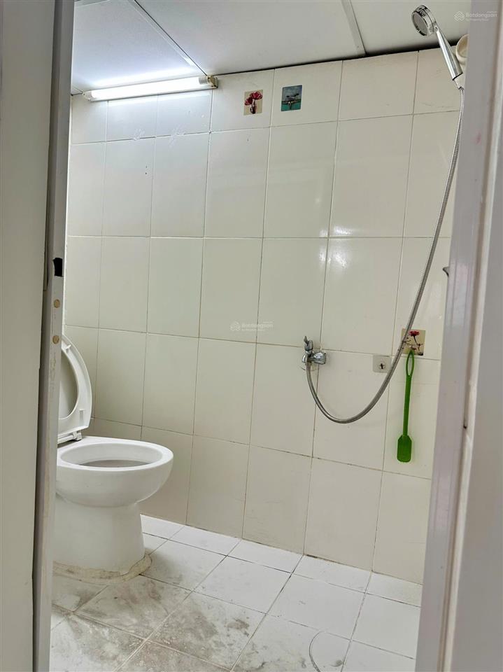 Bán nhà mặt tiền đường đoàn văn bơ, phường xóm chiếu quận 4, 1 trệt 1 lầu 4pn 3wc, sổ hồng riêng!