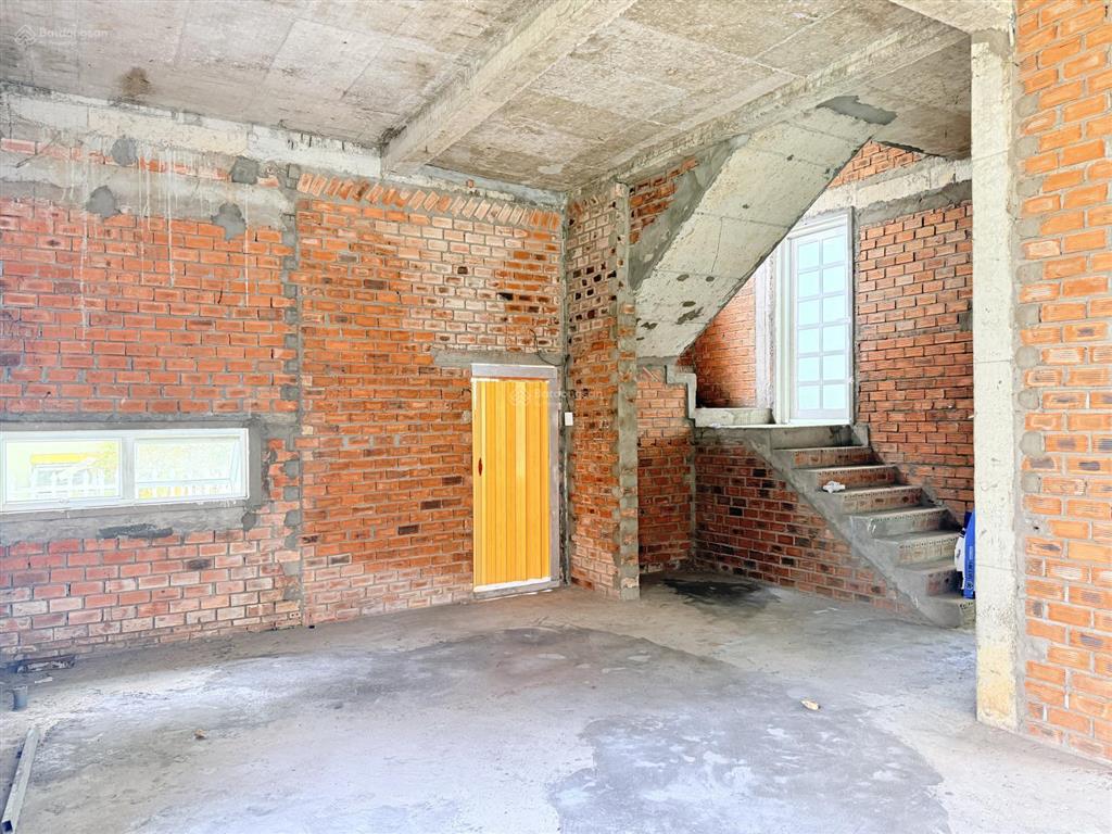 Tôi chính chủ cần bán biệt thự compound thảo nguyên sài gòn, q9, giá 28 tỷ