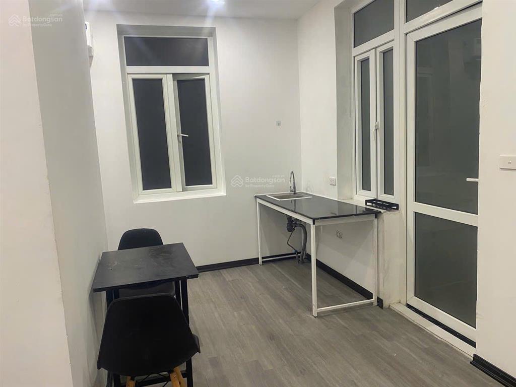 Chính chủ cho thuê phòng trọ khu c geleximco hoàn thiện full đồ giá 3 tr.  0984 920 ***