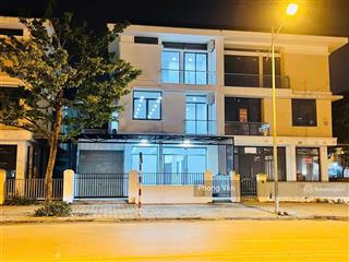 Chính chủ cho thuê biệt thự an quý nhà hoàn thiện đẹp giá 30tr. 0984 920 ***