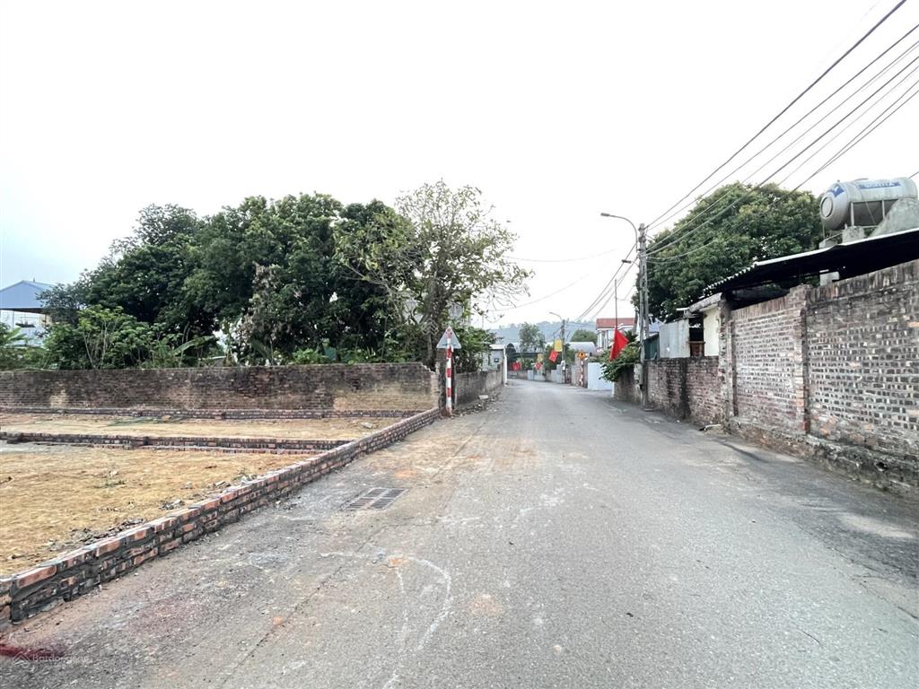 Chuyển nhượng 110m ngay cạnh hồ đại lải