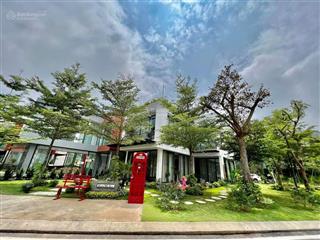 Cần tìm chủ nhân mới cho căn biệt thự ở venus flamingo đại lải .
 đt 180m , số lâu dài