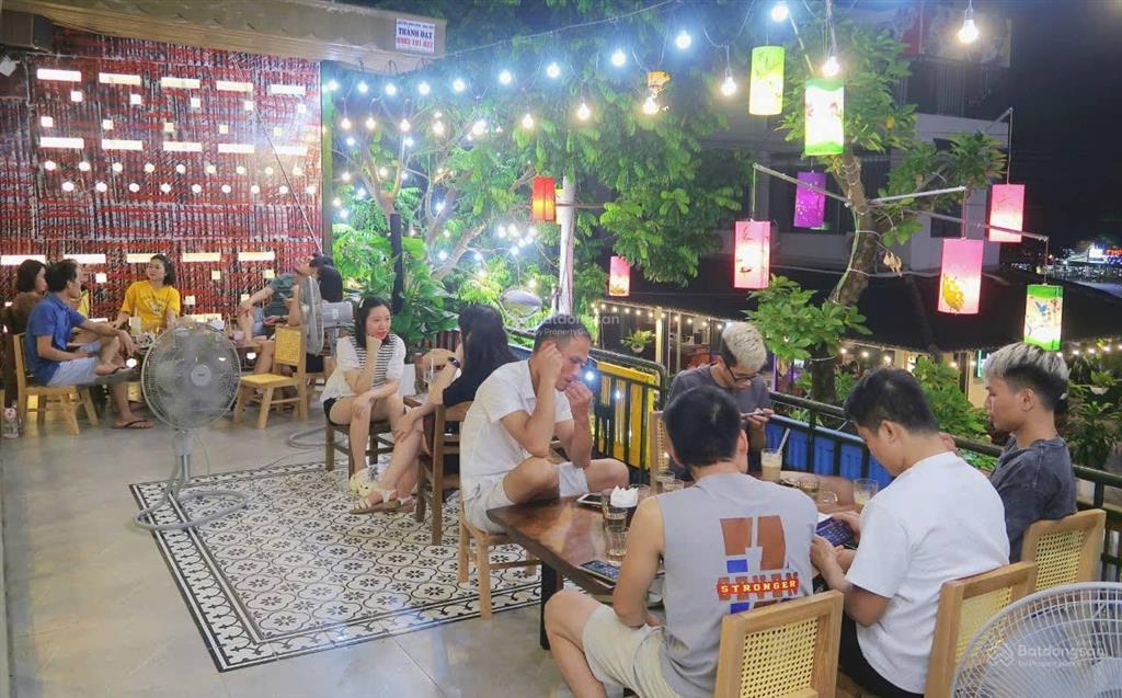 Chính chủ bán nhà lô góc trung tâm hà đông, cho thuê caffe 50tr/th, 110m², kinh doanh, giá 18 tỷ