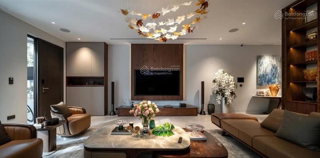 Chính chủ gia đình cô thủy cần bán căn góc biệt thự trung tâm hà đông. 200m2, 4 tầng. giá 28 tỷ