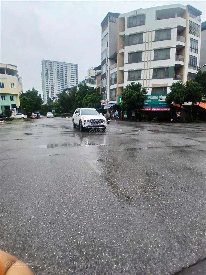 Chính chủ bán đất vạn phúc, hà đông. nằm trên trục đường đôi, kinh doanh.diện tích 50m2. giá 12 tỷ