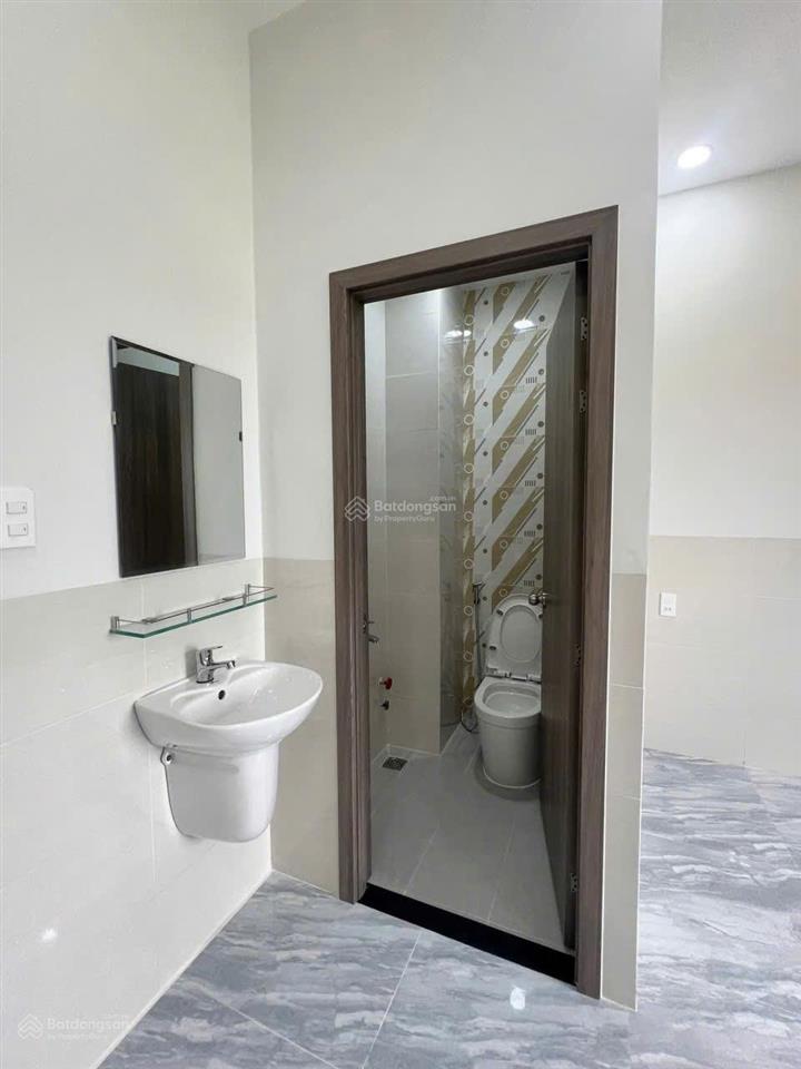 Cho thuê phòng đẹp wc riêng, máy lạnh inverter gần chợ long trường
