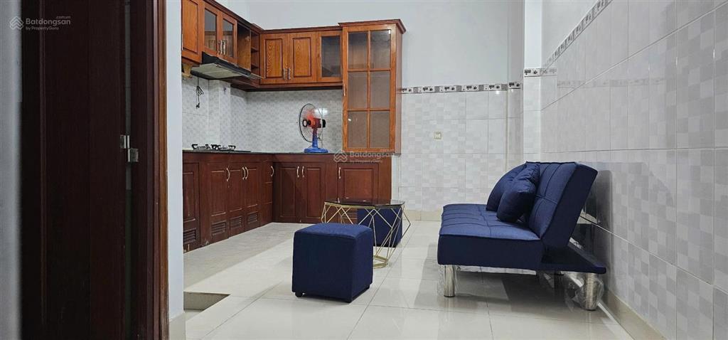 Phòng tầng trệt (50m2) nhà mặt tiền đường số 275, lê văn việt, ngay chợ hiệp phú, gần ngã tư tđ
