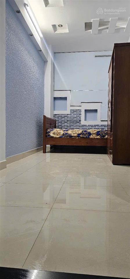 Phòng tầng trệt (50m2) nhà mặt tiền đường số 275, lê văn việt, ngay chợ hiệp phú, gần ngã tư tđ
