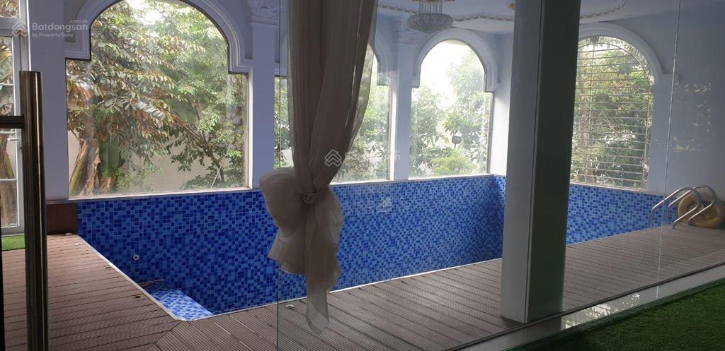 Cần bán biệt thự 05 tầng cực đẹp đường đông bắc, quận 12, 50x25m, diện tích sử dụng 1500m2