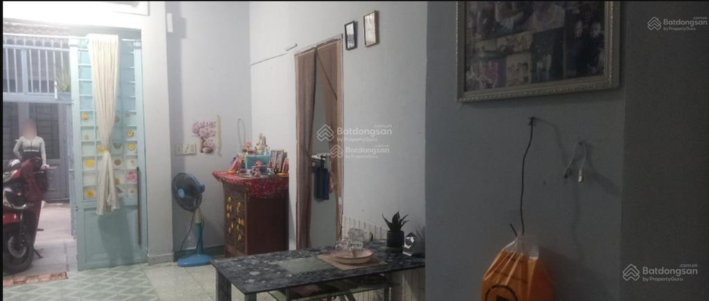 Gấp, bán 2 căn nhà  72m2  2 tầng  đi bộ ra trường đhgt vận tải mà chỉ 3 tỷ. "cực rẻ