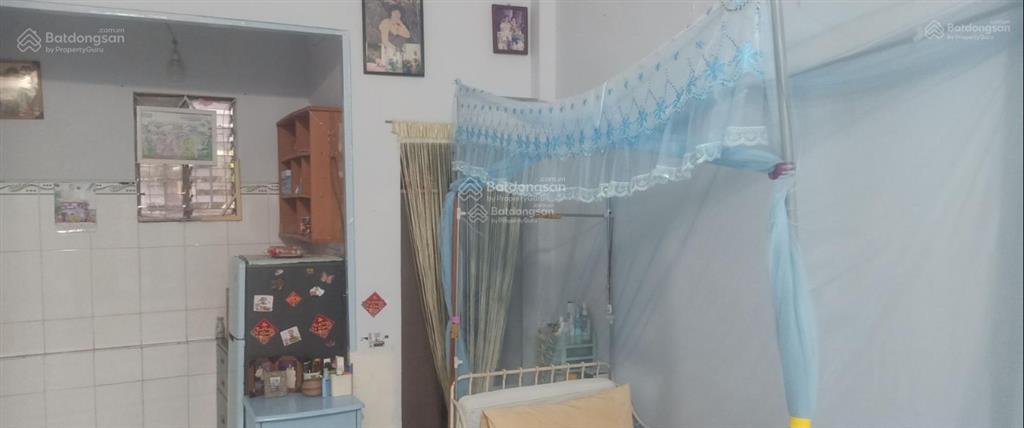 Gấp, bán 2 căn nhà  72m2  2 tầng  đi bộ ra trường đhgt vận tải mà chỉ 3 tỷ. "cực rẻ
