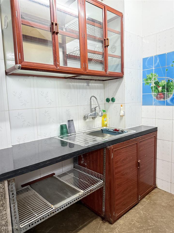 Chính chủ cho thuê 5 tầng, 10m ra đường văn cao, điều hòa nóng lạnh đầy đủ