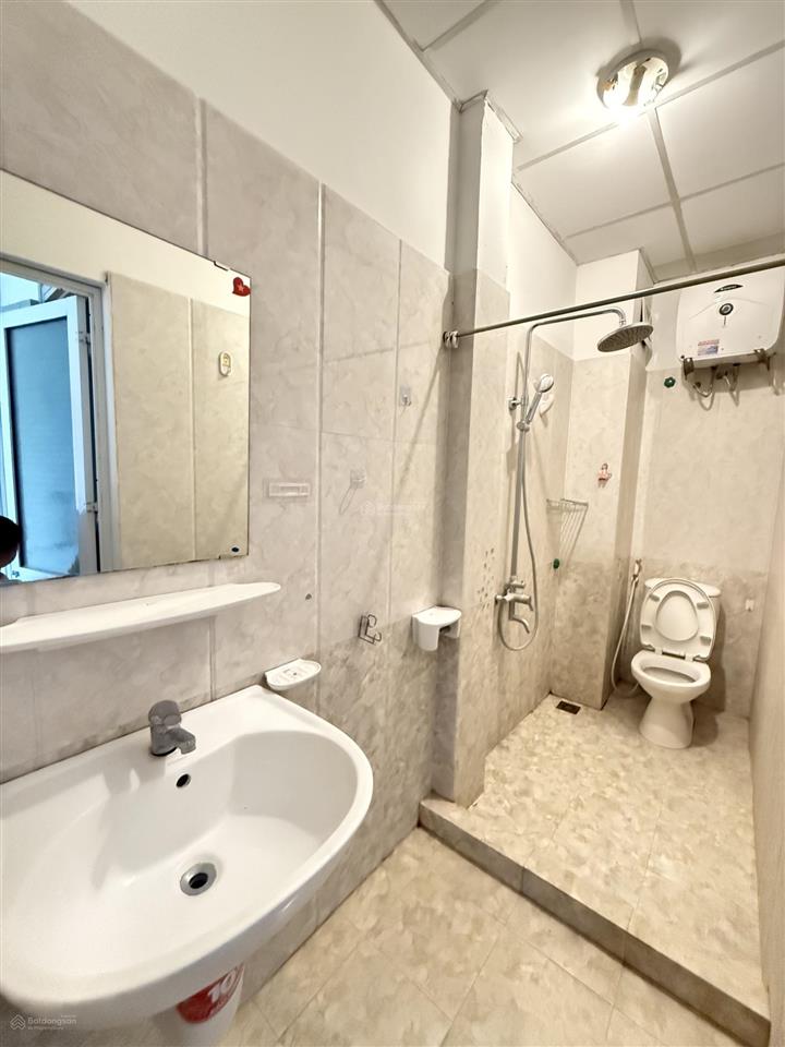 Chính chủ cho thuê 5 tầng, 10m ra đường văn cao, điều hòa nóng lạnh đầy đủ