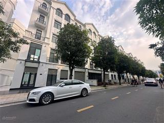 Bán nhanh nhà phố 84m2 xây 5 tầng dtxd 235m2 giá 16.68 tỷ rẻ nhất thị trường vinhome grand park