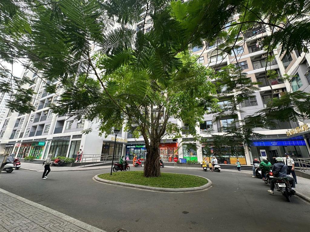 Sở hữu căn shop house vị trí mặt sảnh đang có hđt chỉ với 4ty350 tại vinhome grand park q9