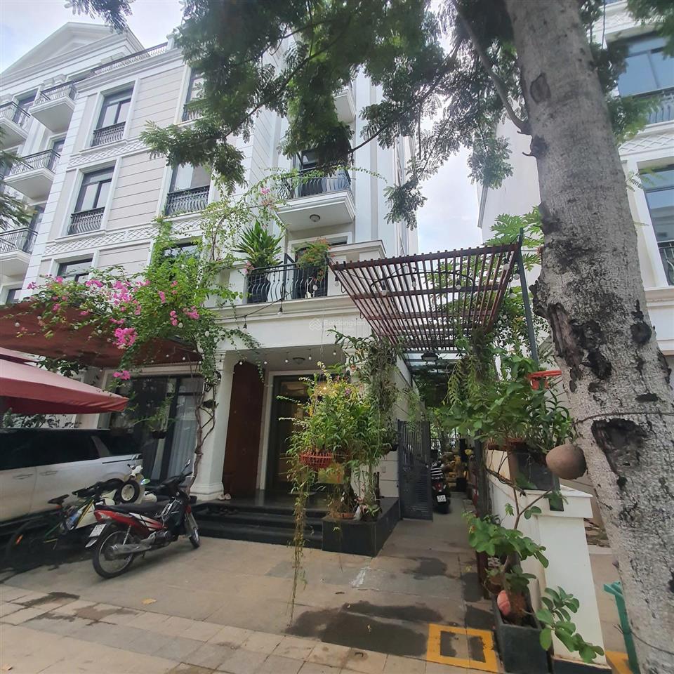 Đơn giá tốt nhất thị trường loại 162m2 trước mặt tiền sau công viên giá chỉ 26.5 tỷ btp tại vhgp q9