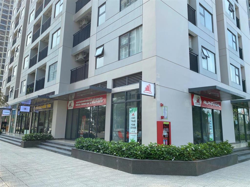 Bán nhanh cắt lỗ hơn 1 tỷ shop căn góc mặt sảnh hơn 70m2 giá 15.5 tỷ btp tại vinhome grand park q9