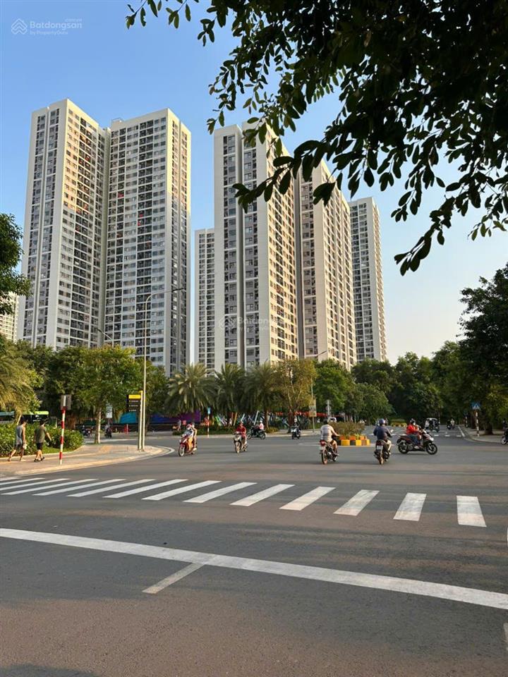 Bán nhanh cắt lỗ hơn 1 tỷ shop căn góc mặt sảnh hơn 70m2 giá 15.5 tỷ btp tại vinhome grand park q9