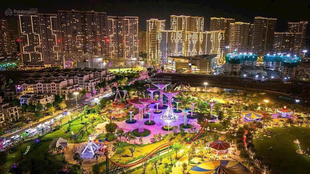 Biệt thự tự xây lớn nhất vinhome grand park 800m2 hoàn thiện full luxury vị trí đẹp nhất