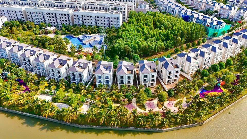 Biệt thự tự xây lớn nhất vinhome grand park 800m2 hoàn thiện full luxury vị trí đẹp nhất