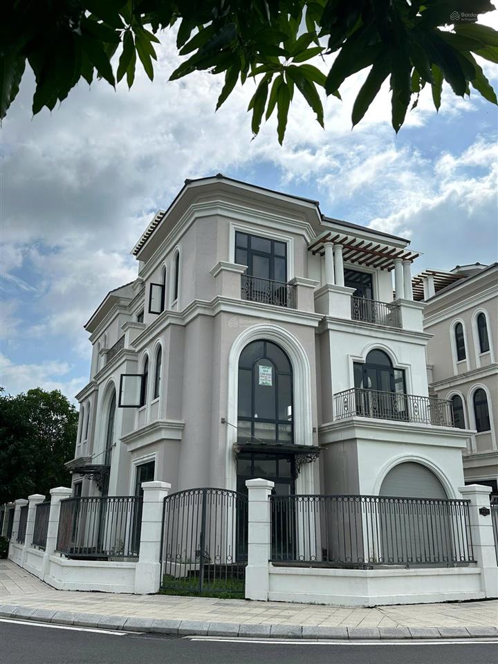 Biệt thự đơn lập 427m² vị trí đối diện vinmec gần vinschool giá 63.9 tỷ tại vinhomes grand park q9
