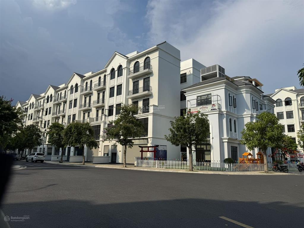 Bán nhanh căn 84m2 giá rẻ top 1 tại manhattan vhgp giá 15.8 tỷ total sẵn sổ vị trí gần vinschool