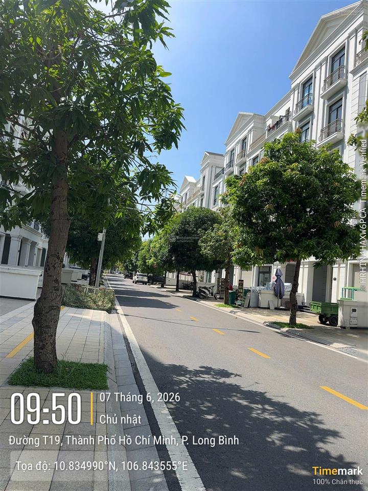 Bán nhanh nhà phố 96m² mặt tiền 8m đường thông sẵn sổ hồng giá 16 tỷ total tại vinhomes grand park